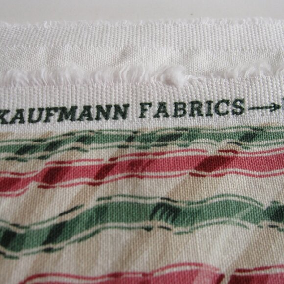 P Kaufmann Fabric Red Green Cream Wavy Ribbon Stripe 5+ Yards CHRISTMAS PROJECTS - Picture 3 of 5